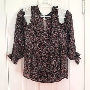 AE off the shoulder top